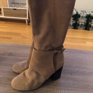 Tan suede bcbg boot